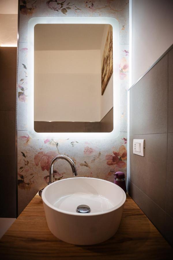 Il Girasole Bed and Breakfast Basciano Εξωτερικό φωτογραφία